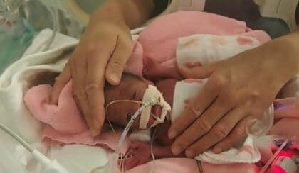 赤ちゃん うちの赤ちゃん世界一 手足バタバタはじめたら！新生児から360°脳を