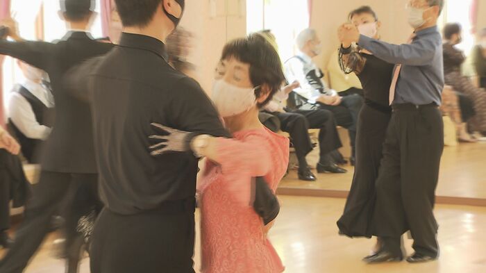 79歳の女性(社交ダンス歴35年)