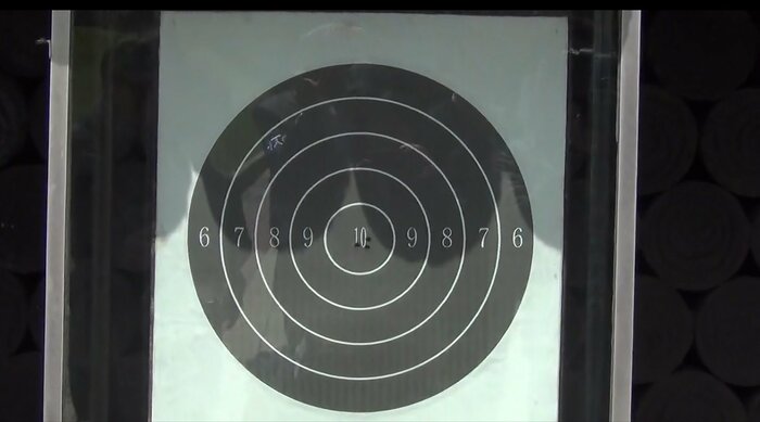  北朝鮮当局が「的の中央に3発命中させた」と宣伝する標的（2016年5月、筆者撮影）