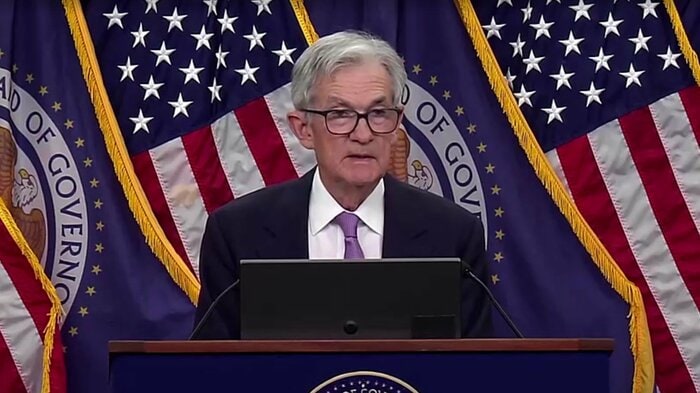 パウエル議長はトランプ氏の経済政策について「(現時点で)経済への影響は予測できない」と述べた