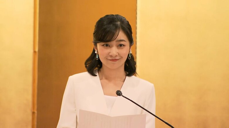佳子さま「産経児童出版文化賞」授賞式にご出席　入賞した9作品全てに感想寄せられる　ギリシャ公式訪問後で初の公務　｜FNNプライムオンライン