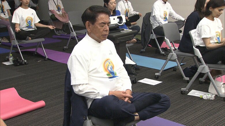 「心の平穏が世界平和作る」下村元文科大臣ら自民党議員　ヨガと瞑想でスッキリ開放感　国会内でプロから本格指導｜FNNプライムオンライン