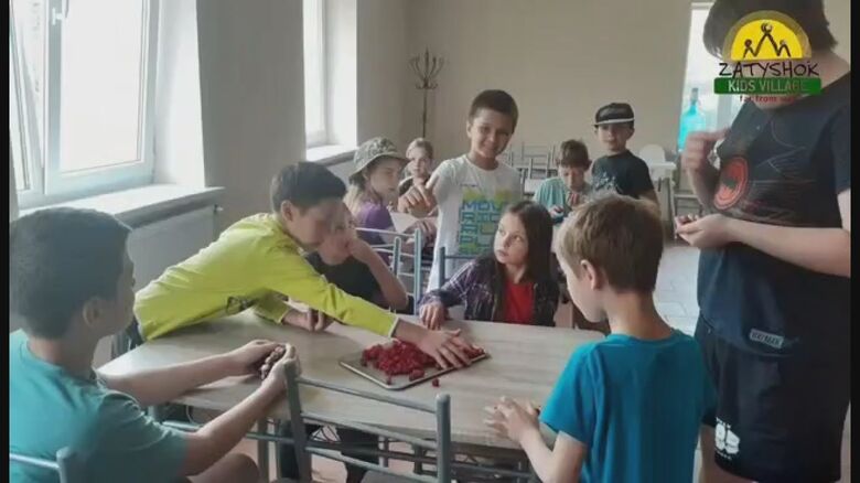 ウクライナの「ザティショクこども村」