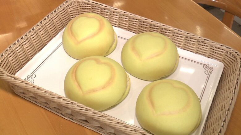 バレンタイン仕様のメロンパン