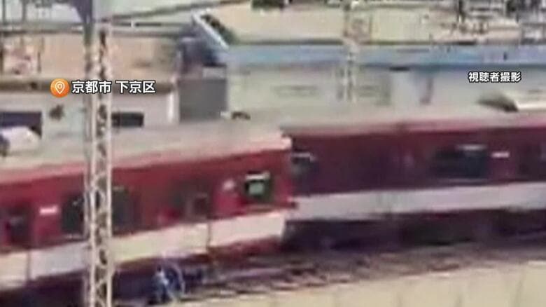 近鉄京都駅構内で脱線した普通列車（視聴者撮影）