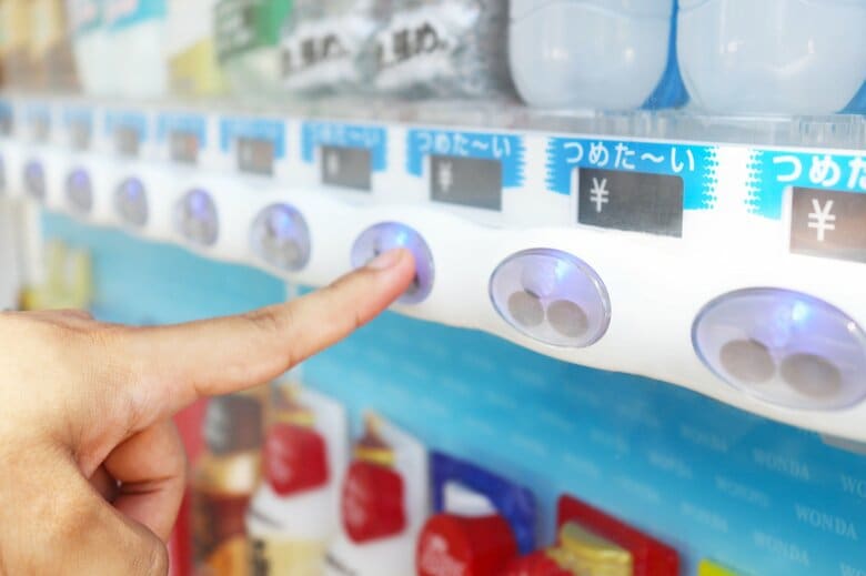 ジュースは街中で手に入れやすい（画像はイメージ）