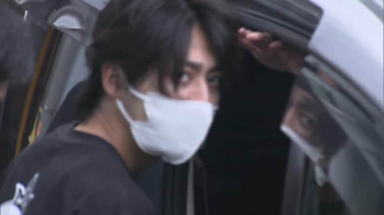 職業不詳の上平龍容疑者（25）