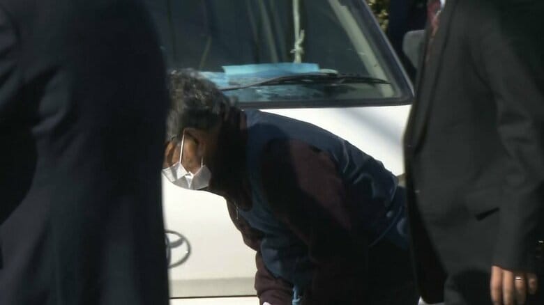 実況見分に立ち会う85歳の鮮魚商