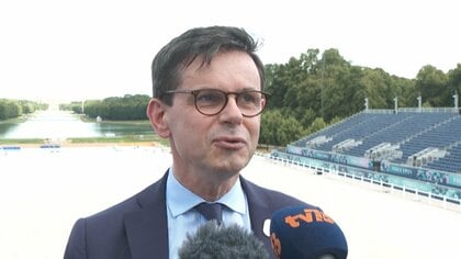 ルーブル美術館長で相次ぐ混乱　館長が引責辞任、後任はベルサイユ宮殿総裁