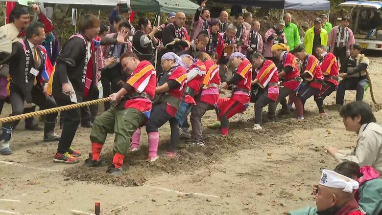熱戦!峠の国盗り綱引き合戦 「信州軍」VS「遠州軍」 長野県飯田市と静岡県浜松市の県境「兵越峠」|FNNプライムオンライン