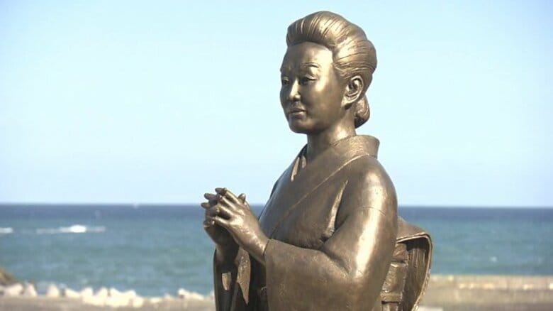 永遠の歌姫・美空ひばり像の移設除幕式　名曲「みだれ髪」の舞台・いわき市塩屋埼に　復興を見守る【福島発】｜FNNプライムオンライン