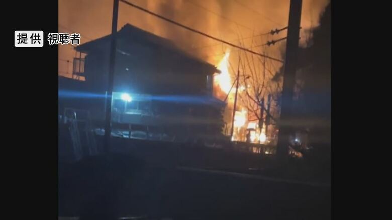 未明に住宅火災相次ぐ　焼け跡から1人の遺体　火元の住宅の夫婦と連絡取れず　長野・岡谷市｜FNNプライムオンライン