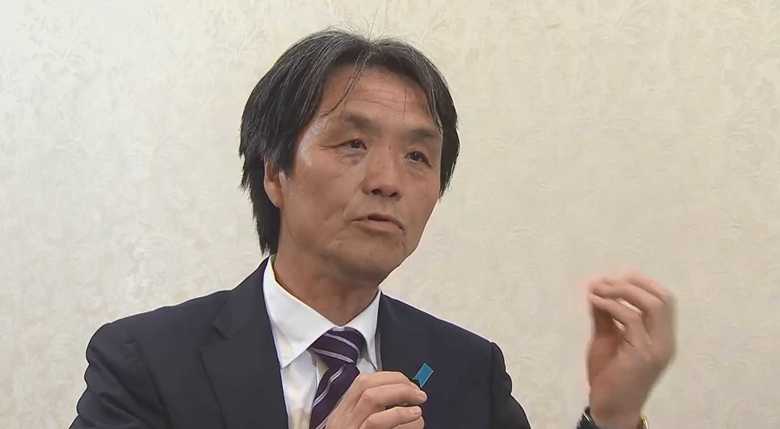 インタビューに答える蓮池薫さん(5月28日)