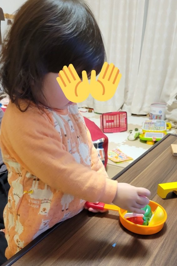 お料理ごっこ大好きな娘さん