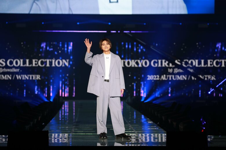 佐藤勝利さん　(c) マイナビ TOKYO GIRLS COLLECTION 2022 AUTUMN/WINTER