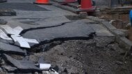横浜駅近くの陥没した道路は復旧完了し通行止め解除　深さ約15センチ、長さ約5メートルの陥没