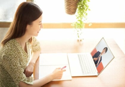 “30代の4人に1人が結婚意思なし”“コロナ禍で出会いが減少”と白書で判明…変わる結婚観にどう対応？内閣府に聞いた