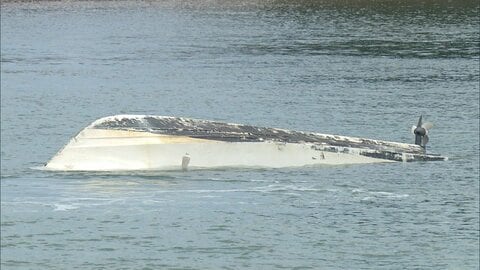 斜め前方の高波受け転覆か　辺野古沖2人死亡事故　乗船の男性「この時期特有の急な風向き変化でうねり」と証言