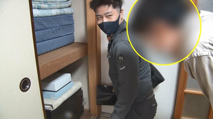「結構近いところまでは来ている」という声に依頼主が近づいた瞬間、金庫が開いた
