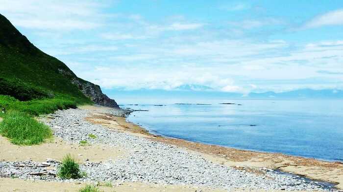 国後島から望む知床半島