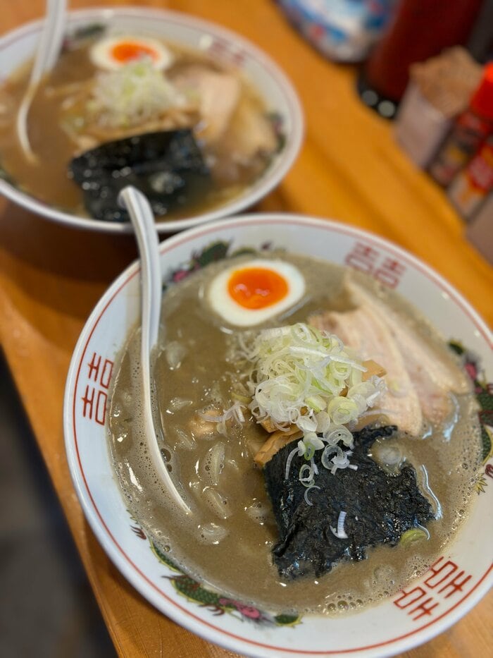 “にぼし系”ラーメンこってり(700円)