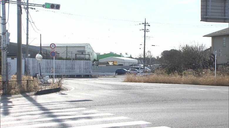 さいたま市の死亡ひき逃げ事件で大型トラックの28歳運転手を逮捕　「事故は起こしていないし逃げてもいない」容疑を否認｜FNNプライムオンライン