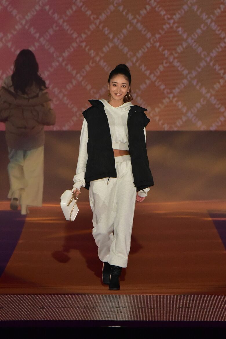 Rakuten GirlsAward 2022 AUTUMN/WINTER