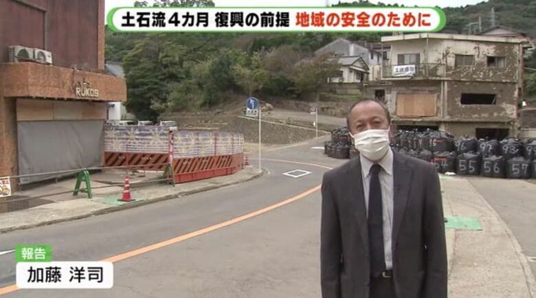 川の上流では崩落防止工事が続く