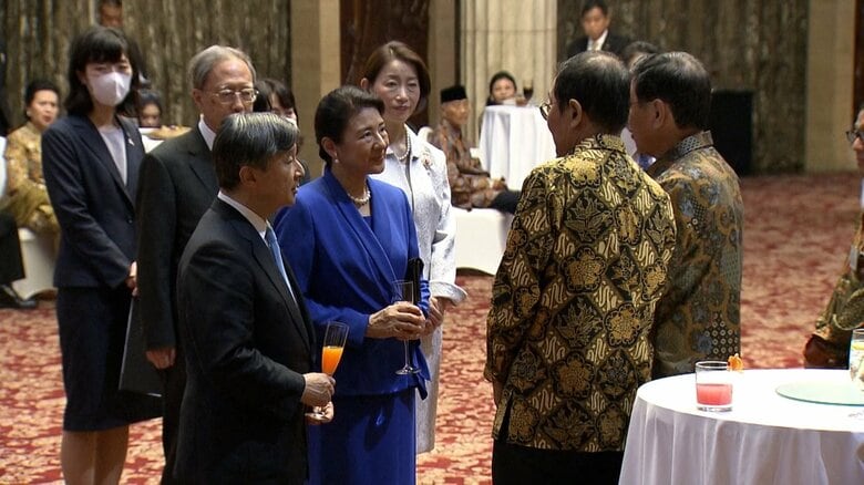 残留日本兵の子孫と懇談される両陛下