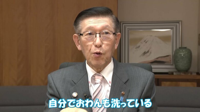 「川連漆器」の魅力を語る佐竹知事