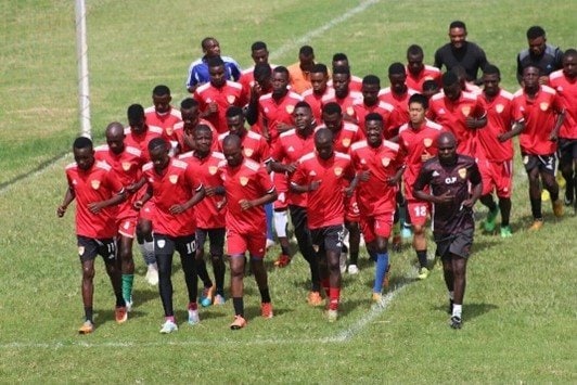 全体練習の様子　前から3列目の最右が森下選手