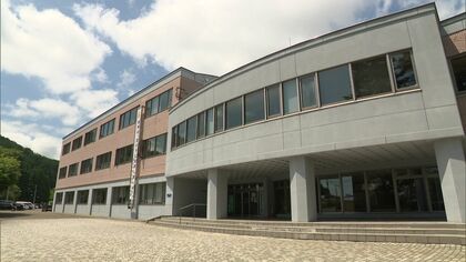 【クマ被害で商品券】男性がクマに襲われ死亡した北海道福島町で全町民に商品券を配布―ヒグマ警報・注意報による飲食店の営業自粛受け町議会が決定＿飲食店などには支援金も・クマ被害の財政支援は初