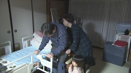 1、2年後どうなっているか分からない…介護と子育て同時期の「ダブルケア」奮闘する35歳女性の悩める日々