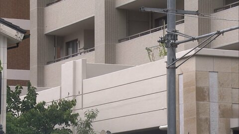 4歳児がマンション9階から2階のひさしに転落 頭を強く打ち意識不明の重体 沖縄・那覇市
