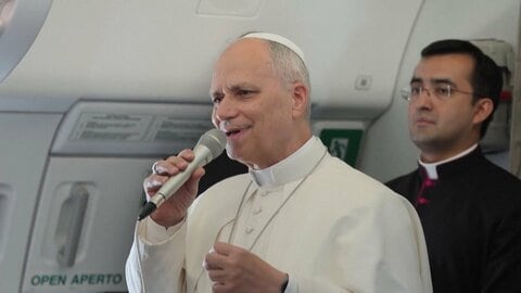 ローマ教皇「私の関心事ではない」トランプ大統領との対立を否定　「一握りの暴君」発言は特定の人物を念頭に置いていないと説明