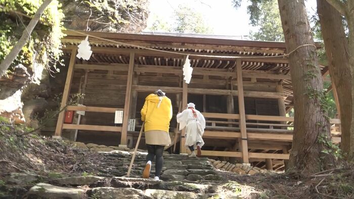 小菅神社奥社