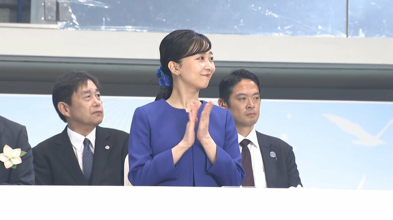 佳子さまが青森「国民スポーツ大会」閉会式に出席　きのうは「津軽塗」のイヤリングで空手競技ご覧｜FNNプライムオンライン