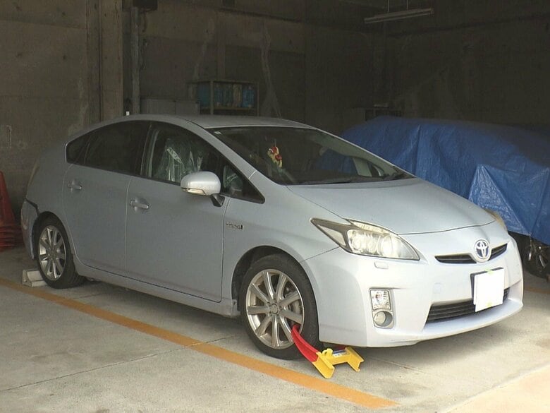 中央道を乗用車で“逆走”か 39歳会社員の女を逮捕 避けようとした大型トラックがガードレールに衝突｜FNNプライムオンライン