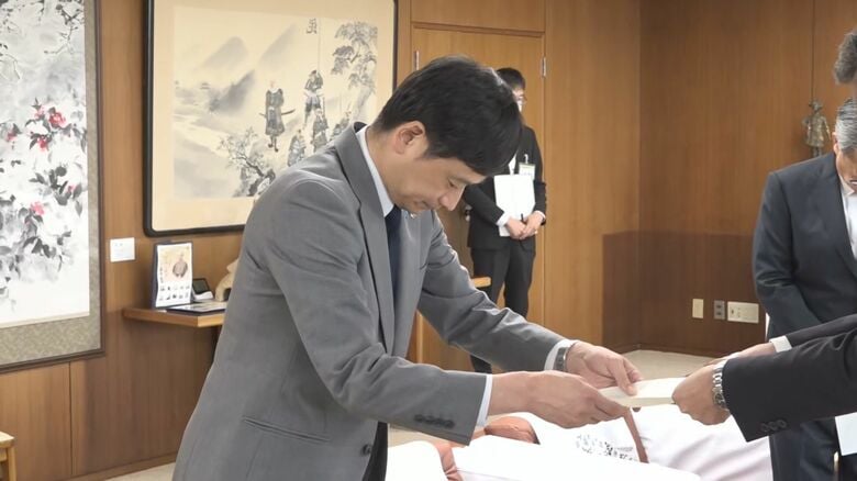 『米まずい』発言で…上越市議会が市長に“辞職”迫る「失言繰り返したことは看過できない」 去年も“不適切発言”で辞職勧告決議 新潟｜FNNプライムオンライン