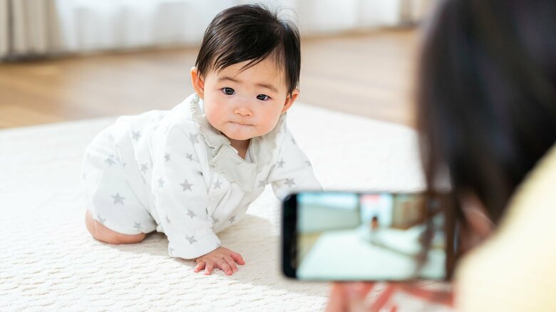 知らぬ間に我が子の写真が悪用されることも？親によるSNS投稿「シェアレンティング」の危険性と3つの徹底予防法｜FNNプライムオンライン