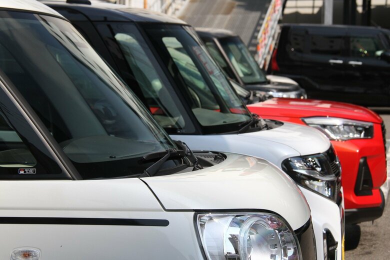 昨今、情報収集はWeb検索が主流の中、軽自動車に関する情報収集は多くの人が今も販売店舗で行っている!株式会社トータスが「軽自動車の購入」に関する調査を実施!