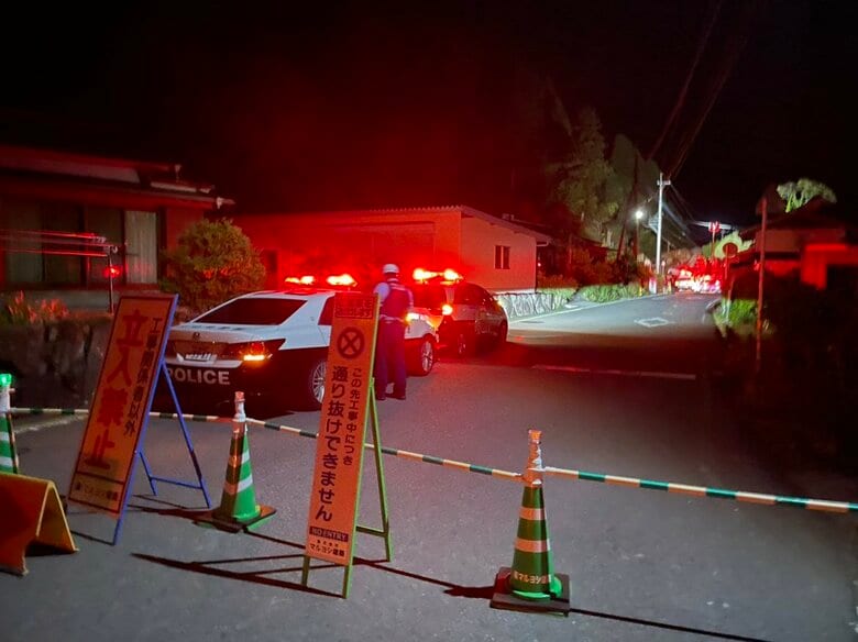 【速報】土砂崩れで女性１人が搬送　命に別条なし　土砂が住宅に流れ込む　大分県九重町｜FNNプライムオンライン