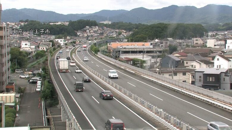 午前10時前