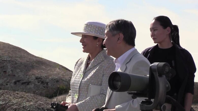 野生馬保護地区を訪問された天皇皇后両陛下