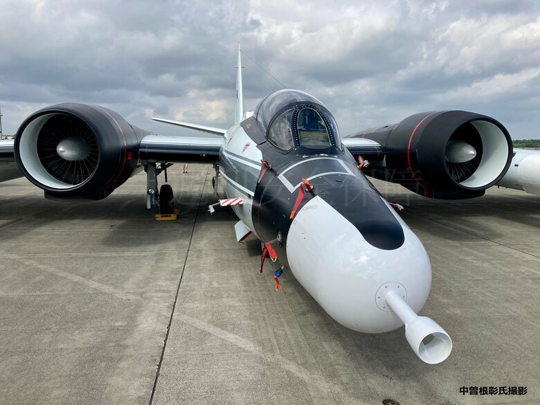 三沢基地の一般公開で展示されたWB-57Fキャンベラ高高度観測機(2022年9月11日)
