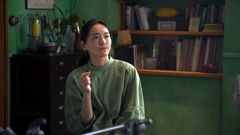 チョコレートをもぐもぐ…