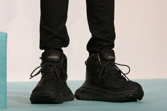 前田敦子 スニーカーは Akb時代も母になった今も 1歳長男とのおそろいを楽しむ私生活語る