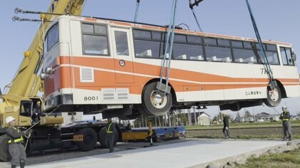 日本最後のトロリーバス、解体されずに「第二の人生」へ　手作り道の駅「立山ベース」のシンボルとして17日から公開