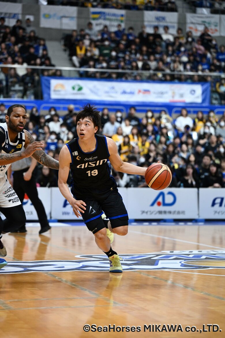 【シーホース三河】強豪・宇都宮に61-79で完敗　今節復帰した西田優大「このチームをもっと勝たせたい」と強く決意｜FNNプライムオンライン
