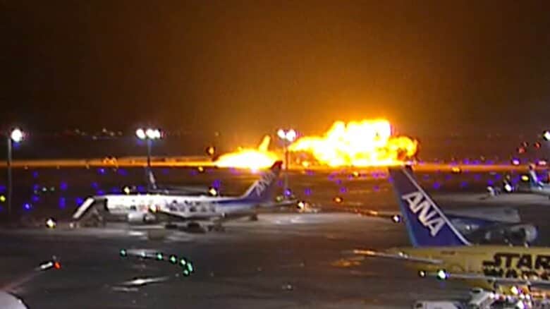 【速報】羽田空港　滑走路3本の運行を再開　日航機炎上事故で一時閉鎖　Uターンラッシュに対応｜FNNプライムオンライン